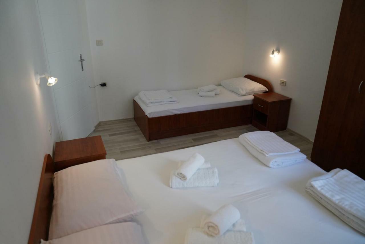 Sesar Apartments Krk - No. 2 Vinko Крк Экстерьер фото